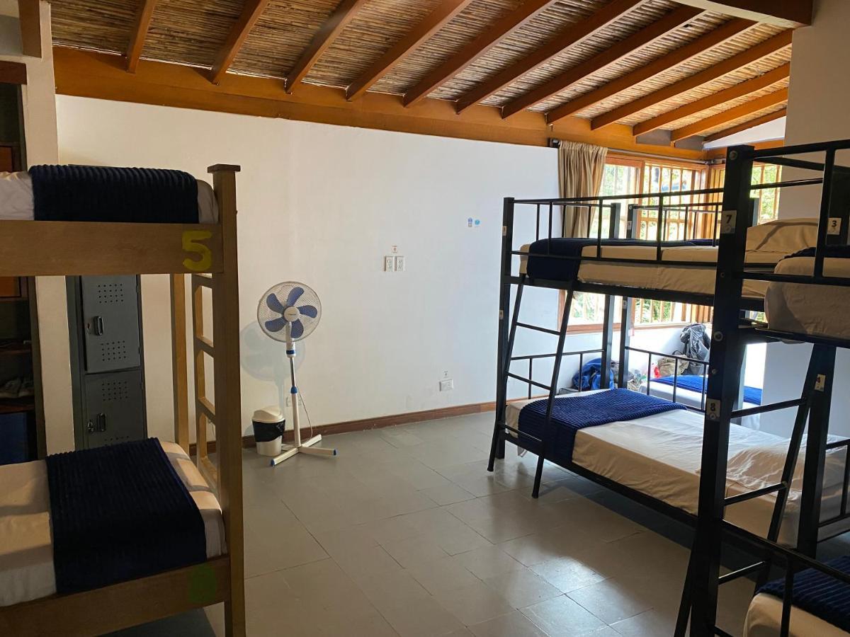 Yolo Hostel Medellin Bagian luar foto