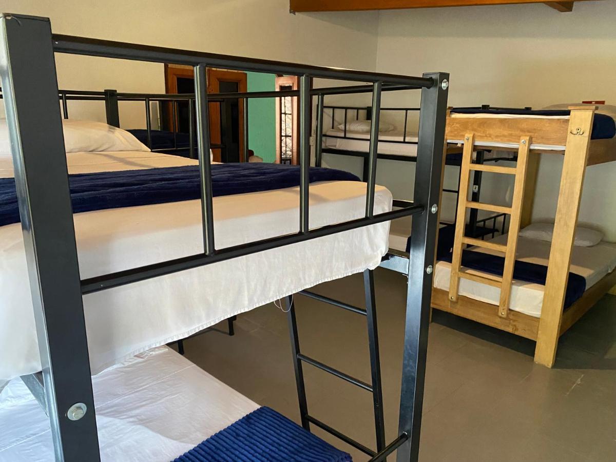 Yolo Hostel Medellin Bagian luar foto