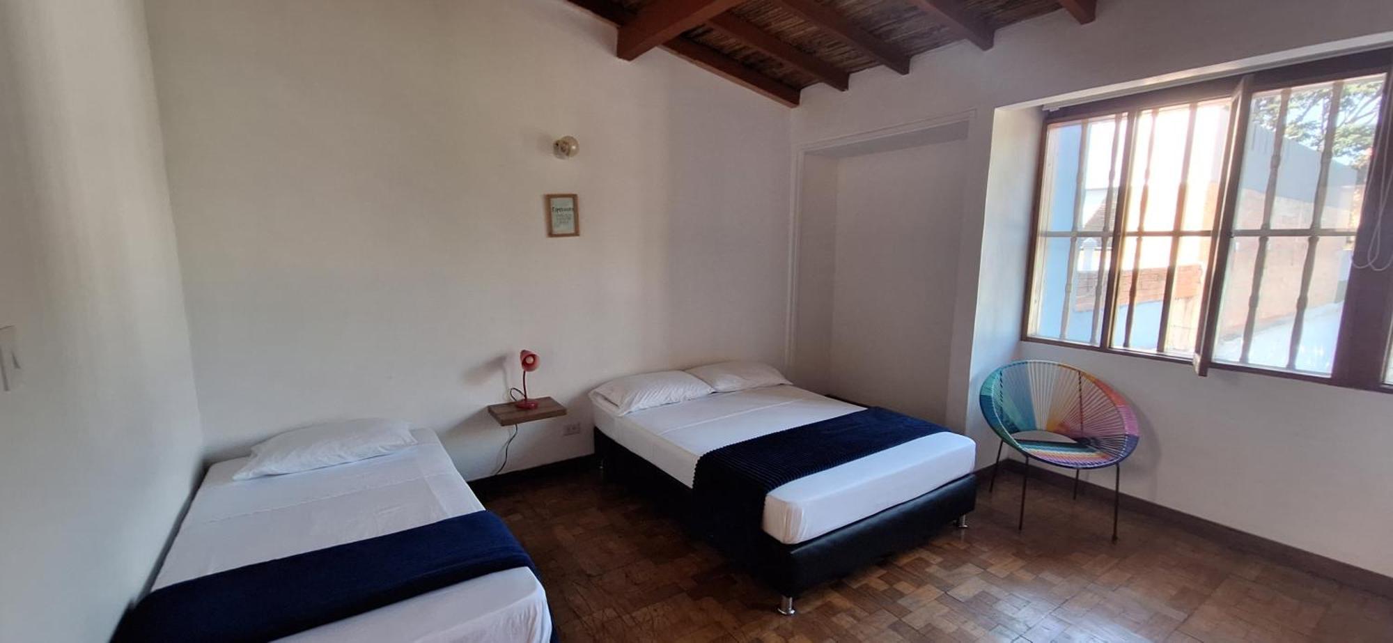 Yolo Hostel Medellin Bagian luar foto