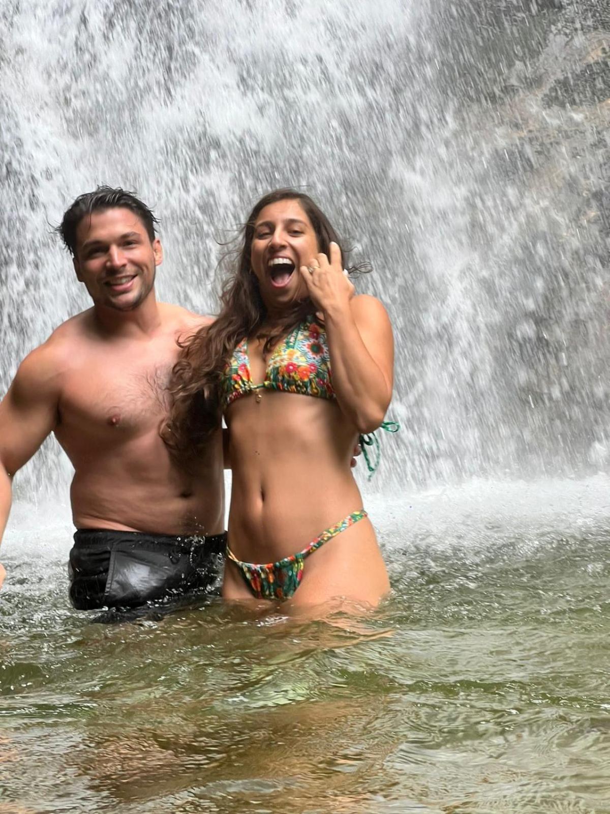 Yolo Hostel Medellin Bagian luar foto